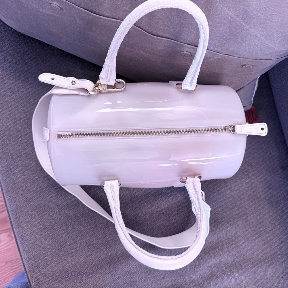 SOLD - FURLA Satchel ‘Boston’ Bag Leather & Rubber w/Gold Accents & Dust Bag EUC - Picture 3 of 16